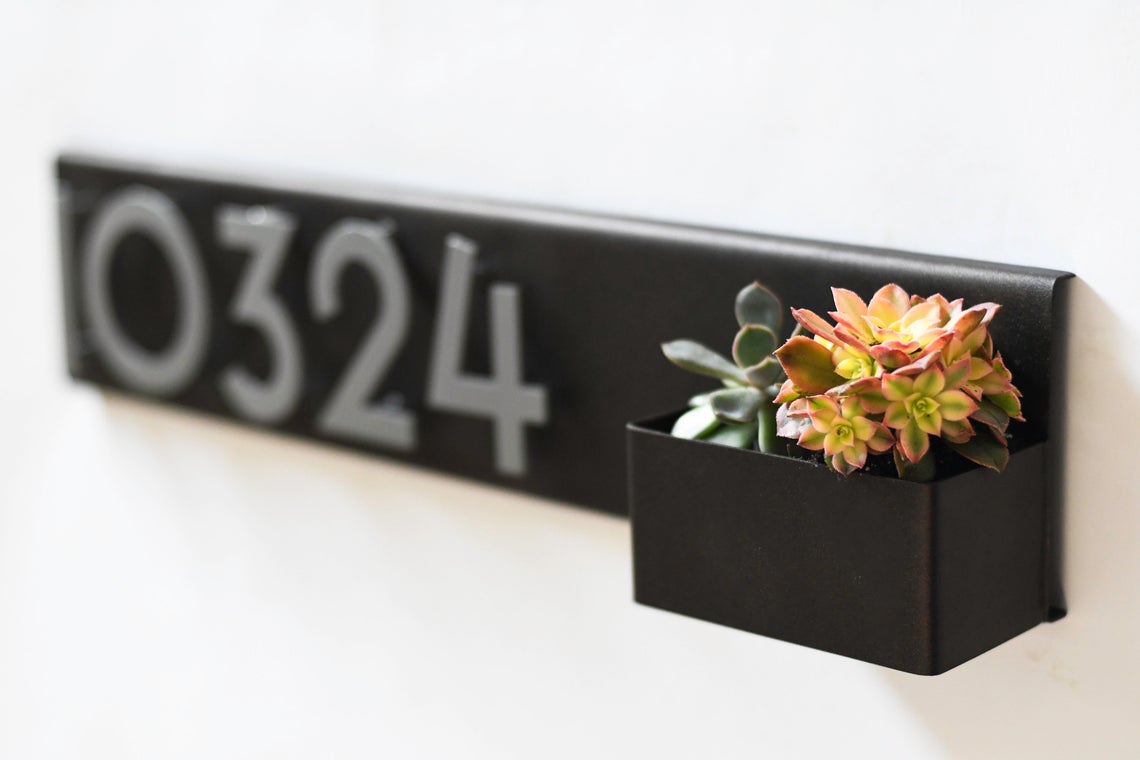 Planter Address Plate- Horizontal Style. Powder Coated Steel with Aluminum Numbers